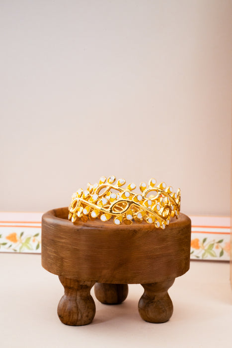 Yellow & White Amaltas Waterfall Bangle